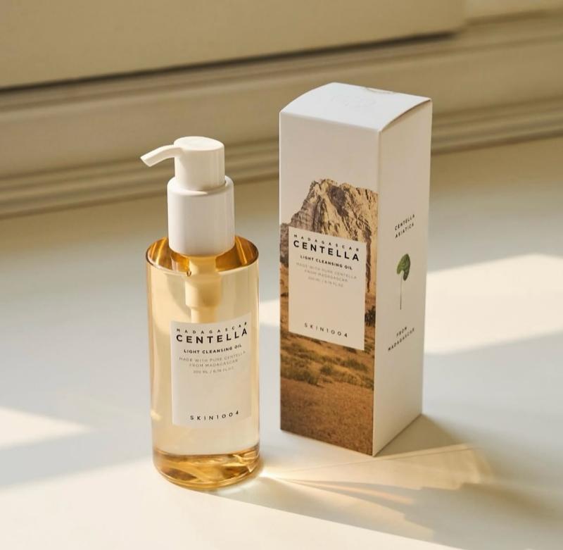 Skin1004 Madagascar Centella Light Cleansing Oil