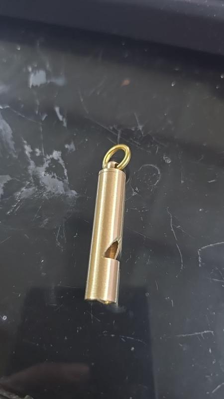 صافرة برونز