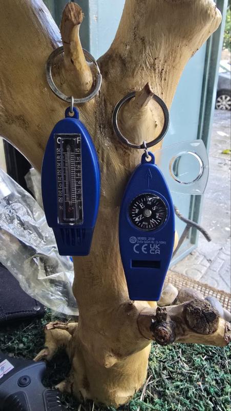 Multi-purpose whistle   صافرة متعددة الإستعمالات